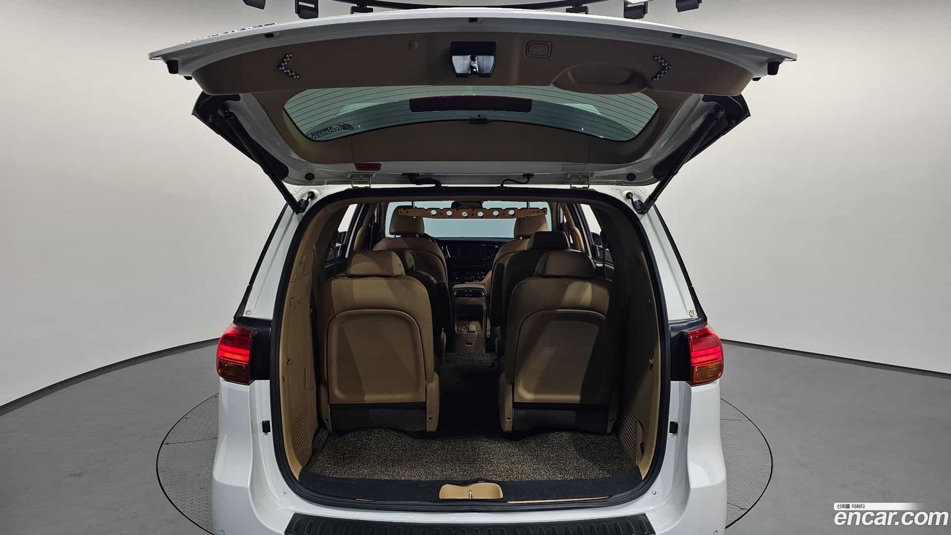 Canival Kia 2016.6-OPTION-023