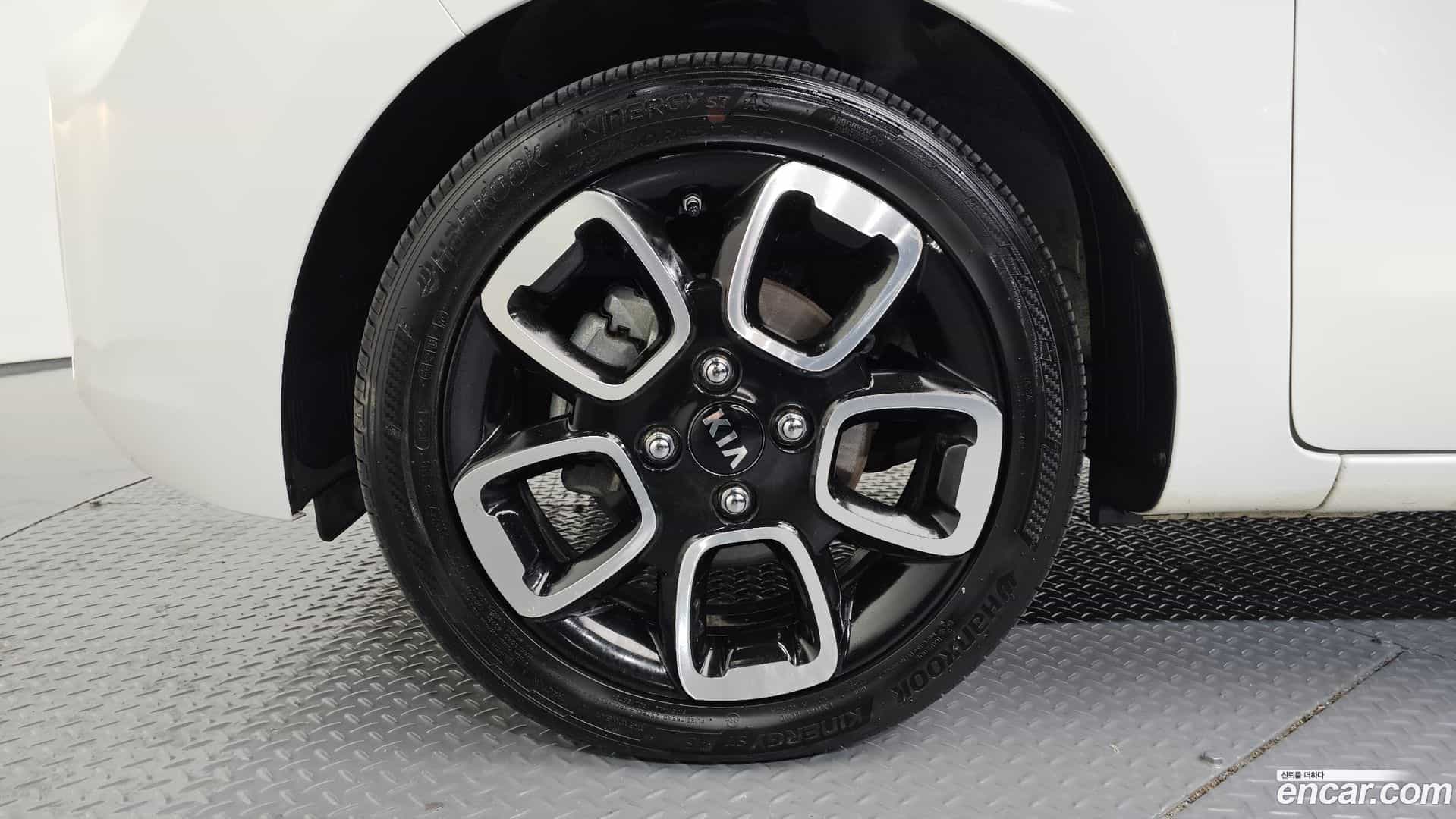 RAY Kia 2020.2-OUTER-005