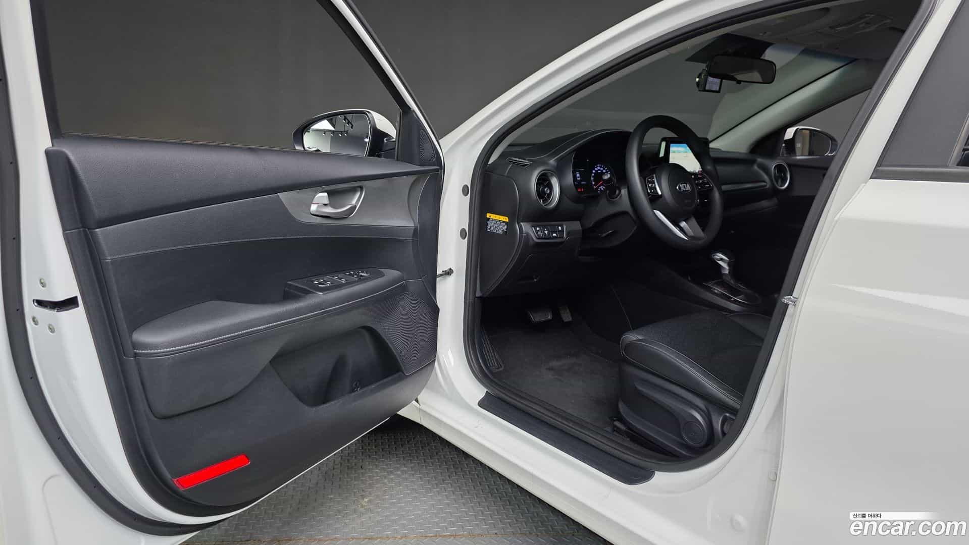 K3 Kia 2019.1-INNER-010