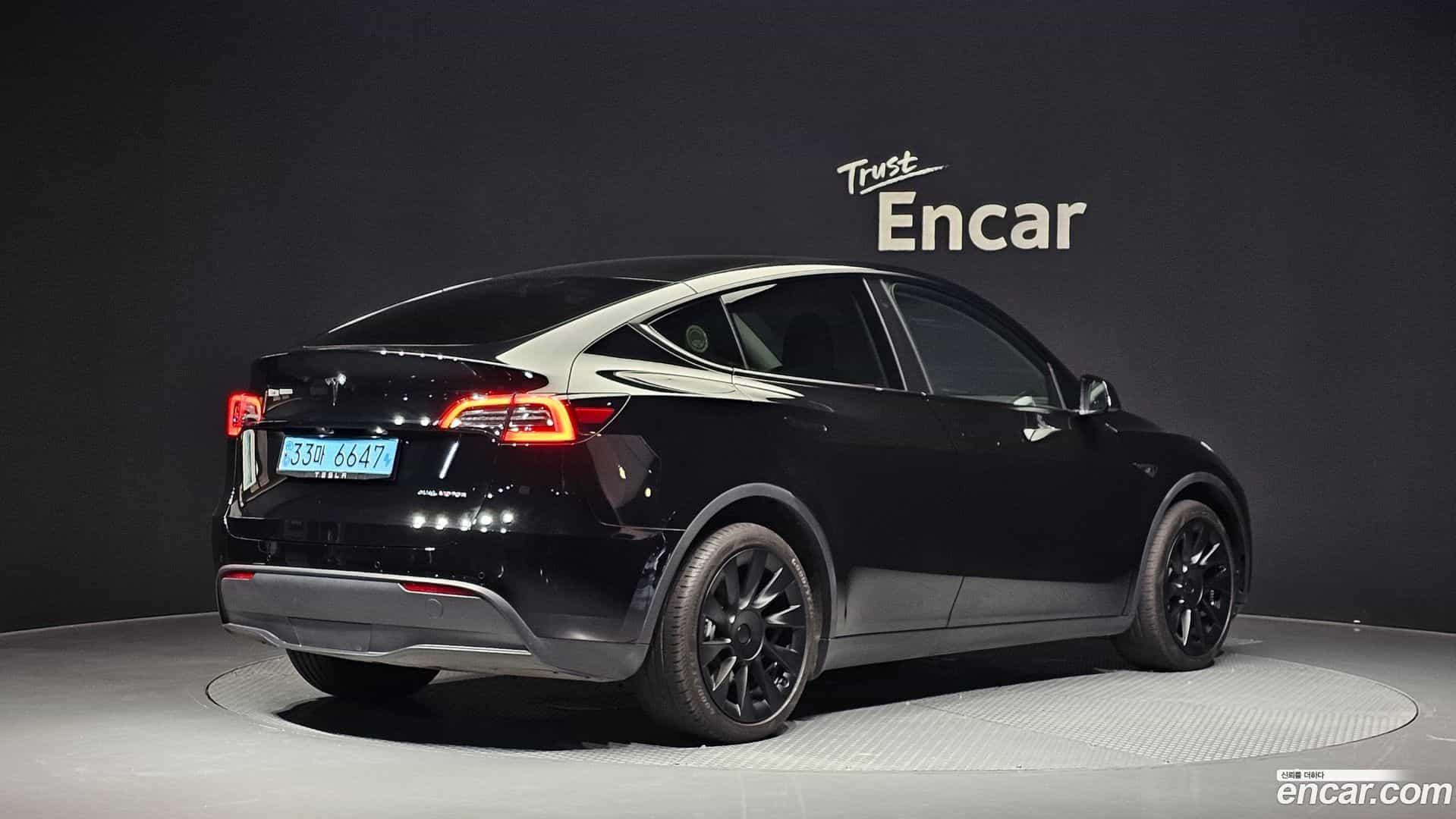 Model Y Tesla 2022.10-OUTER-002