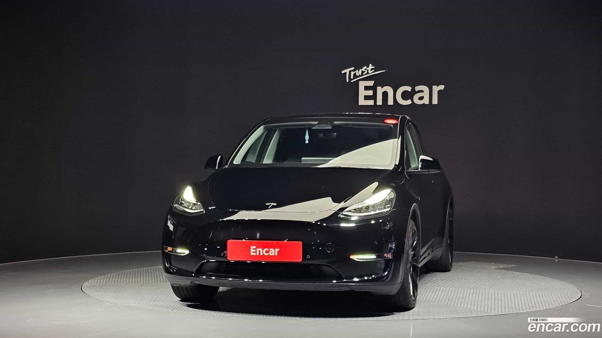 Model Y Tesla 2022.10-OUTER-003