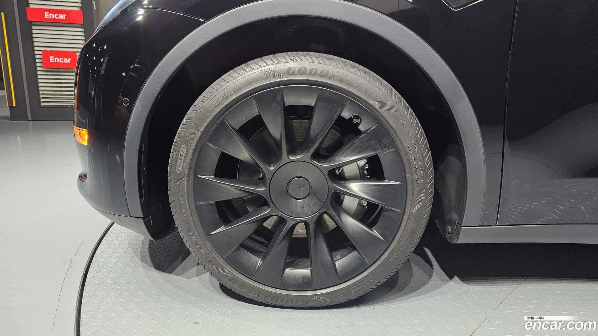 Model Y Tesla 2022.10-OUTER-005