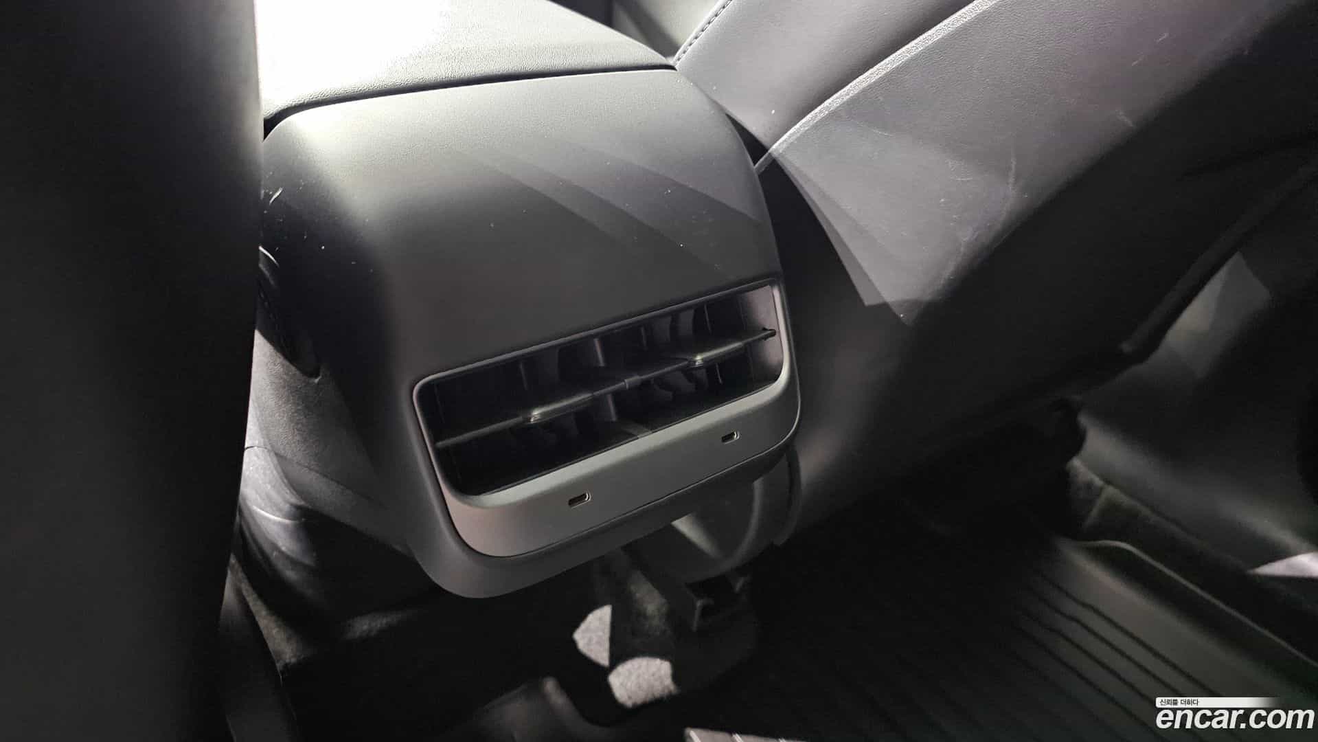 Model Y Tesla 2022.10-OPTION-049