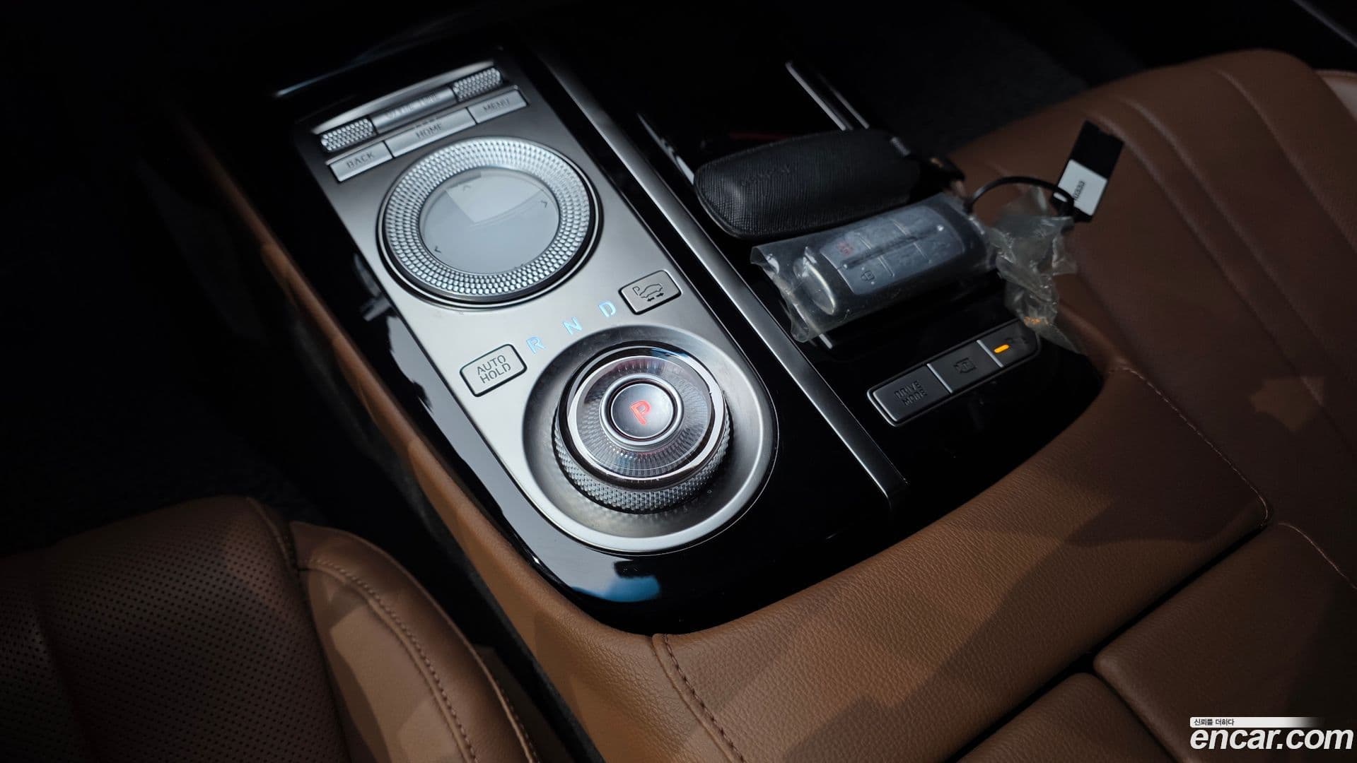 Main__Slider__Photo:G80 Genesis 2020.6-8