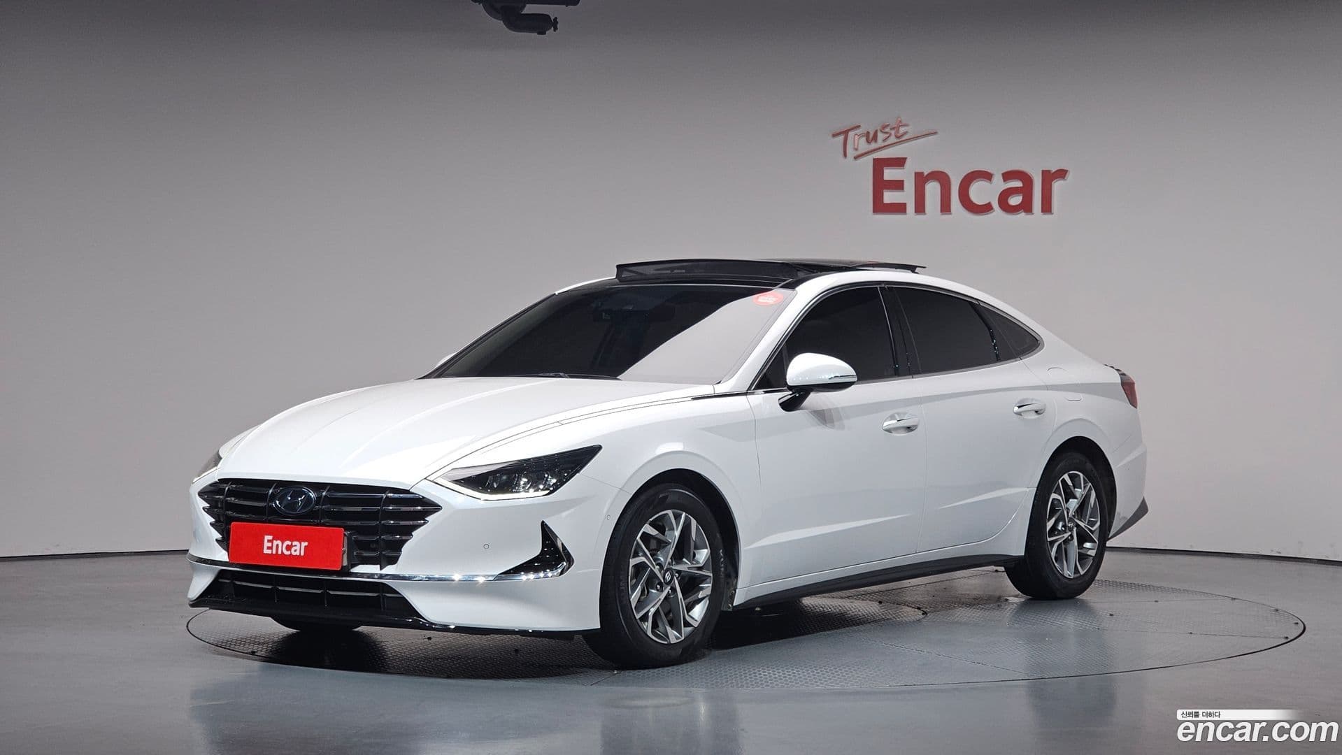 Main__Slider__Photo:Sonata Hyundai 2019.6-0