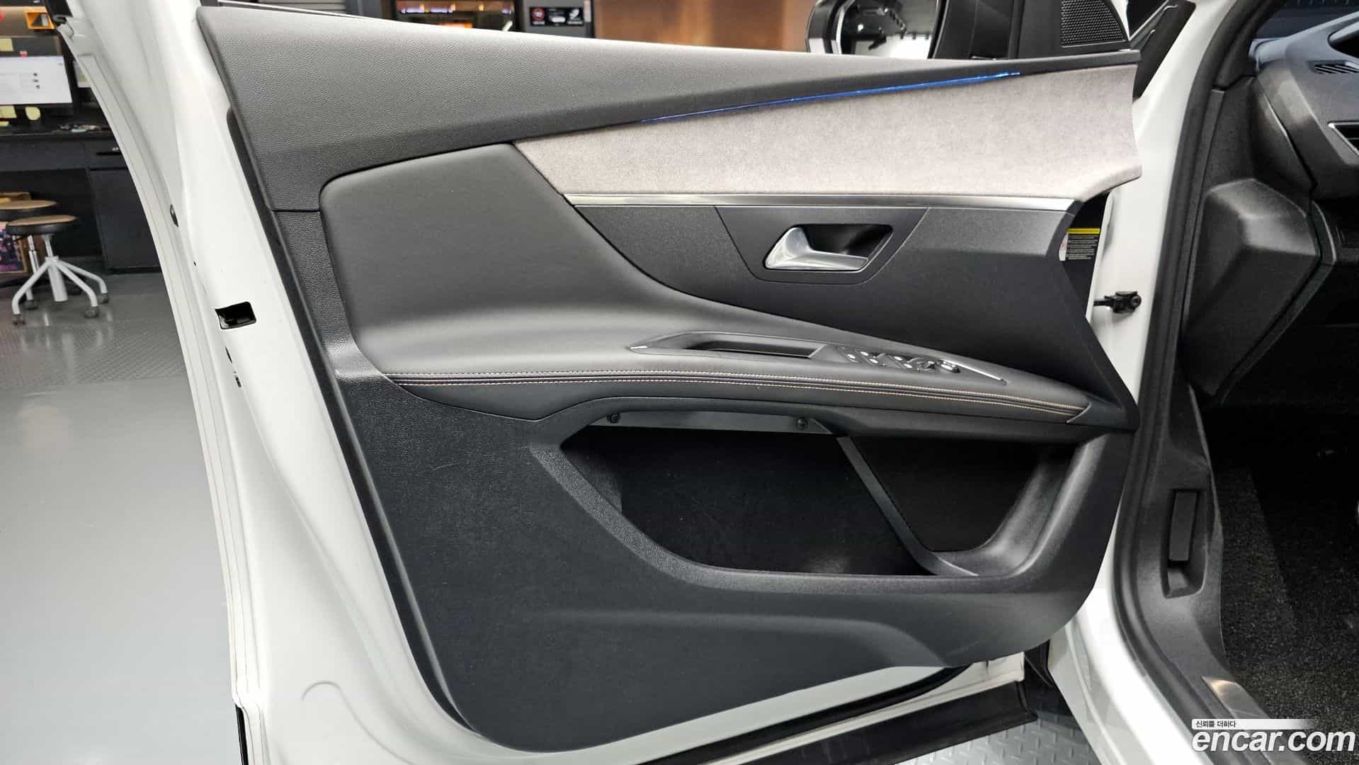 3008 Peugeot 2022.3-INNER-034