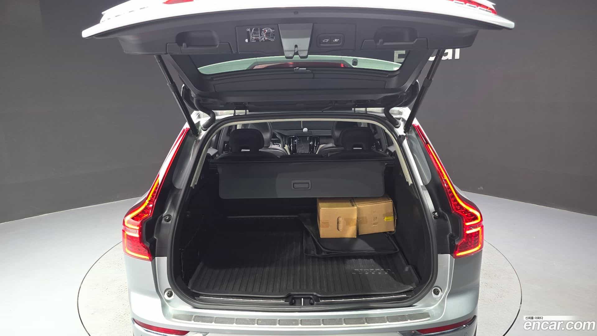 XC60 Volvo 2019.4-OPTION-021