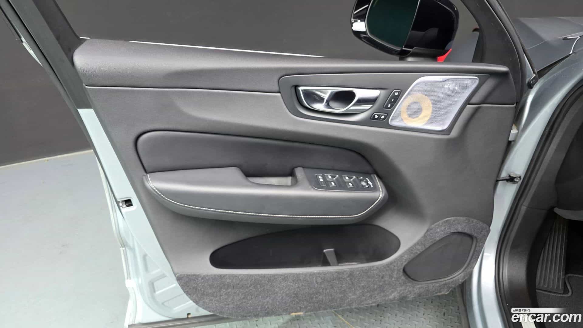 XC60 Volvo 2019.4-INNER-034