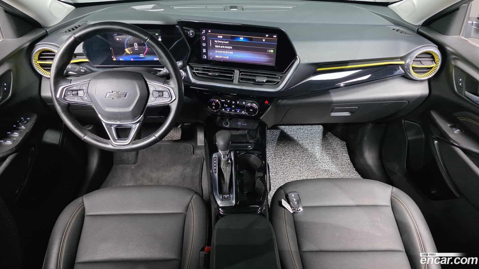 Trax Chevrolet 2023.3-INNER-007