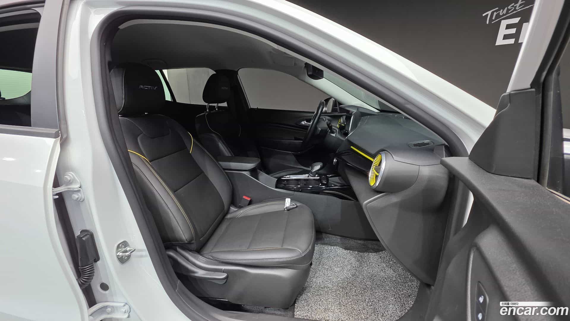 Trax Chevrolet 2023.3-INNER-010