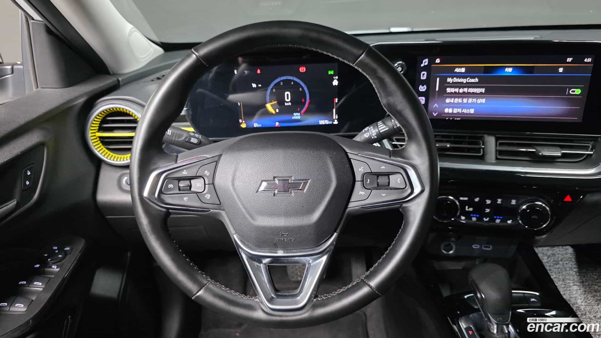 Trax Chevrolet 2023.3-OPTION-018