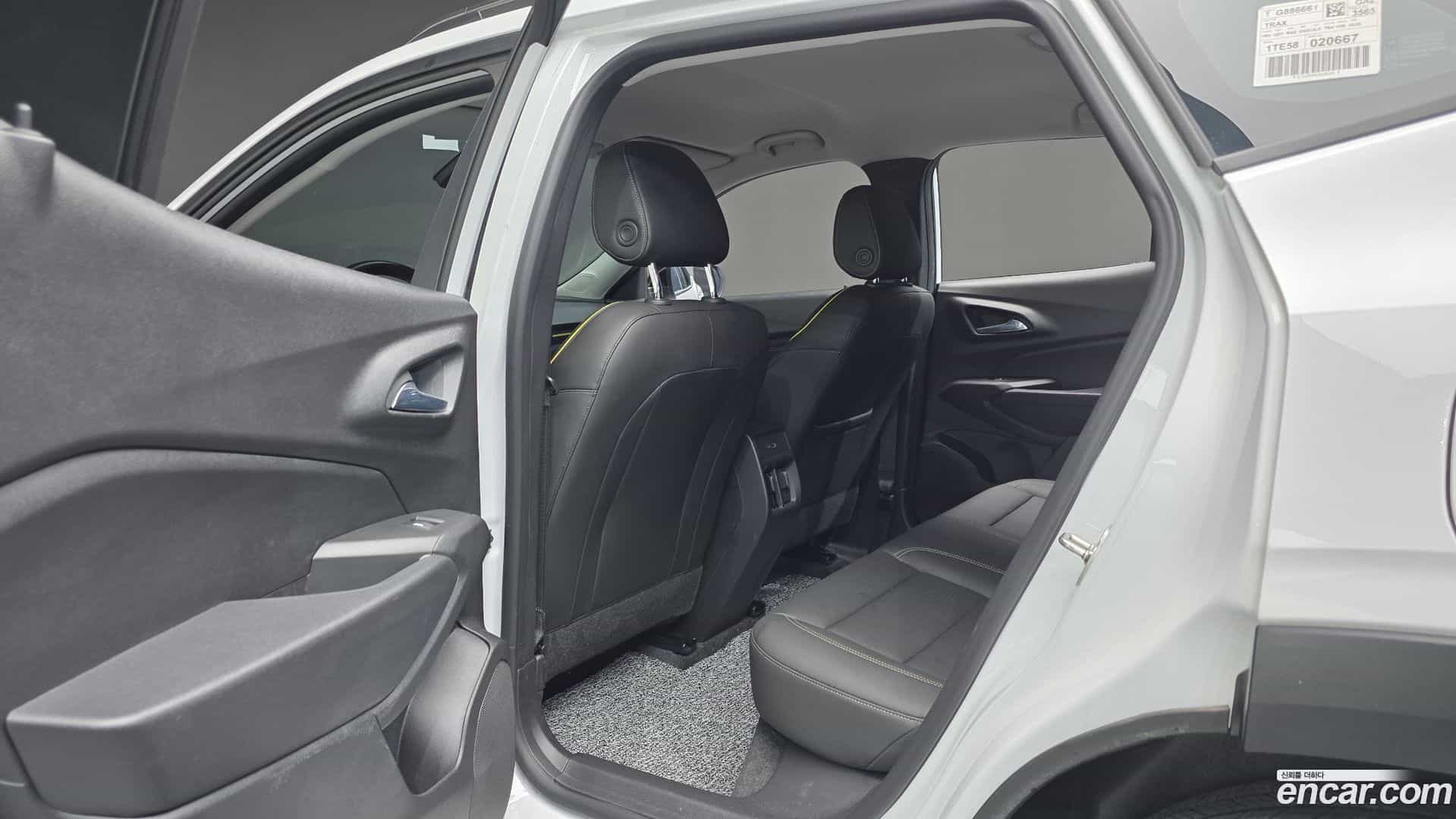 Trax Chevrolet 2023.3-OPTION-022