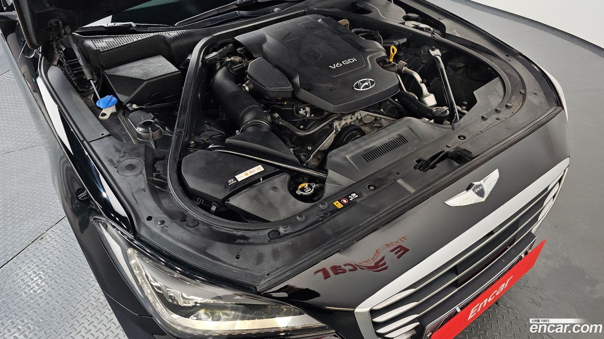 Main__Slider__Photo:Genesis Hyundai 2015.8-5