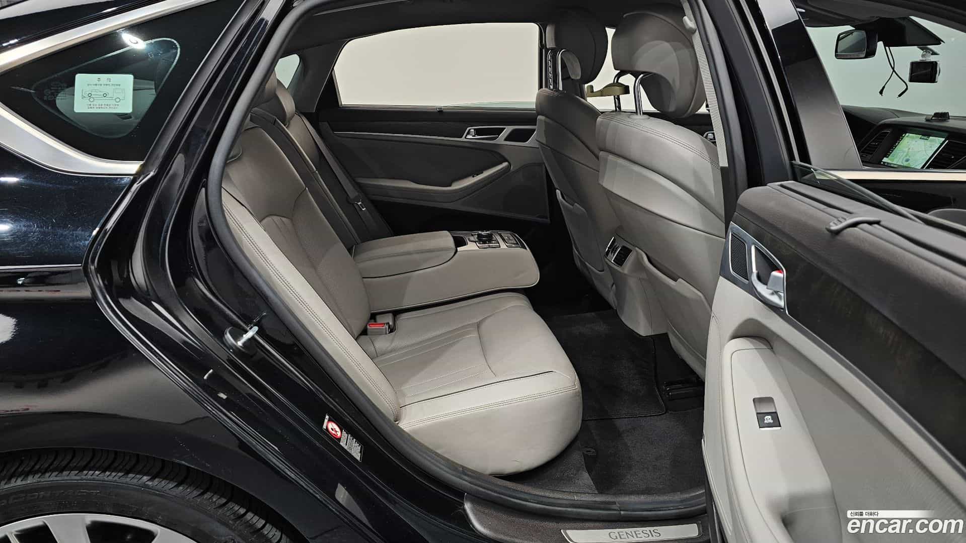 Genesis Hyundai 2015.8-OPTION-015