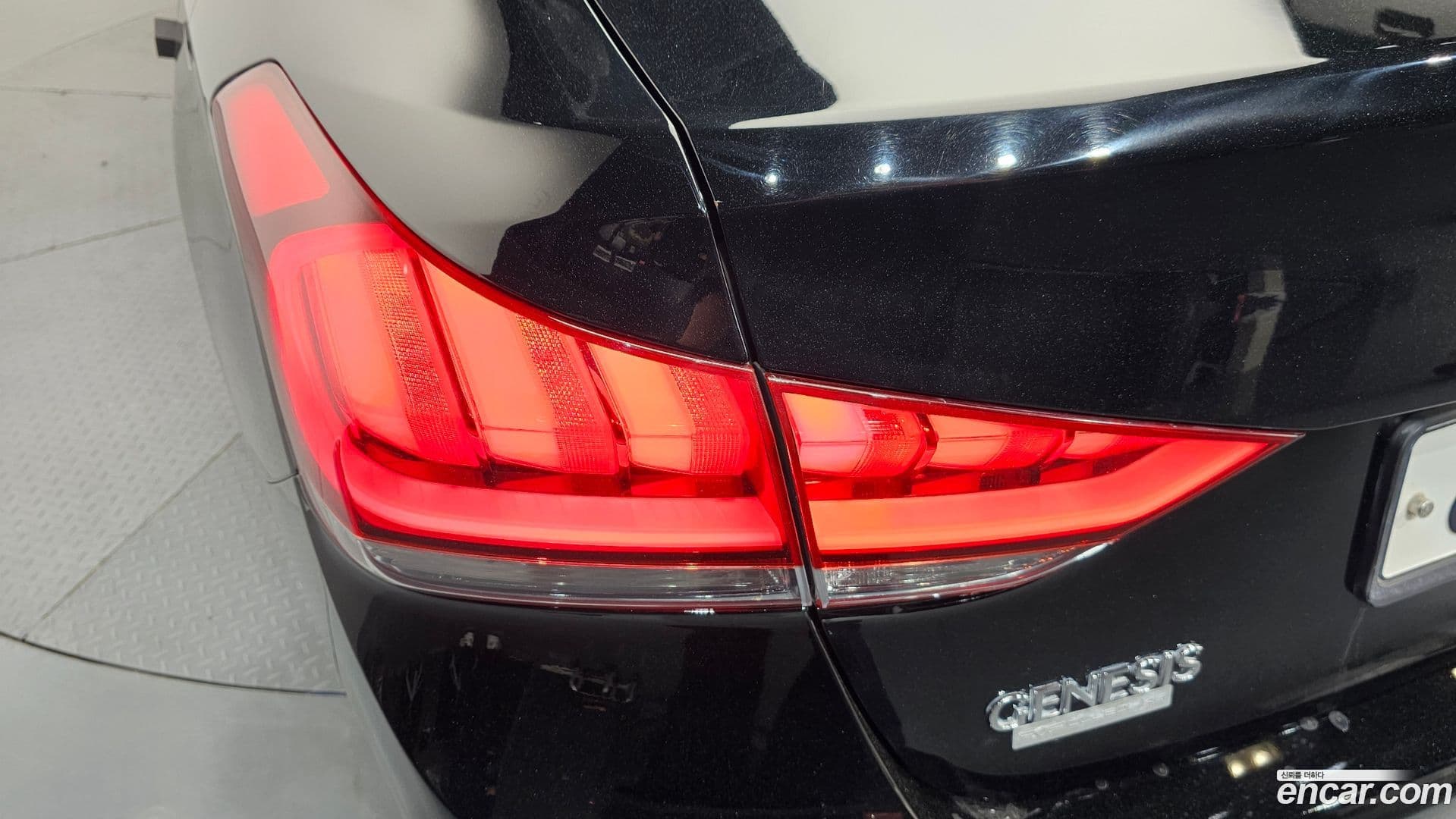 Main__Slider__Photo:Genesis Hyundai 2015.8-22