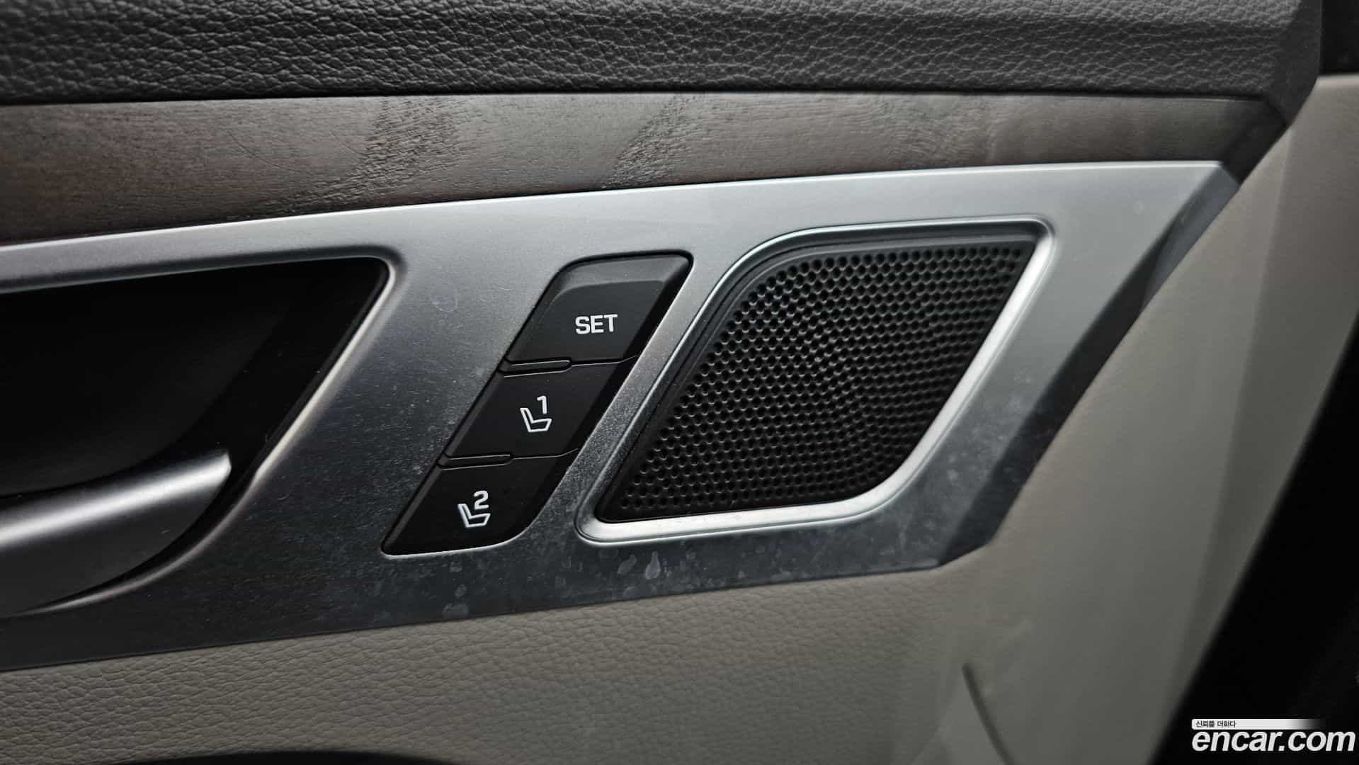 Genesis Hyundai 2015.8-OPTION-047