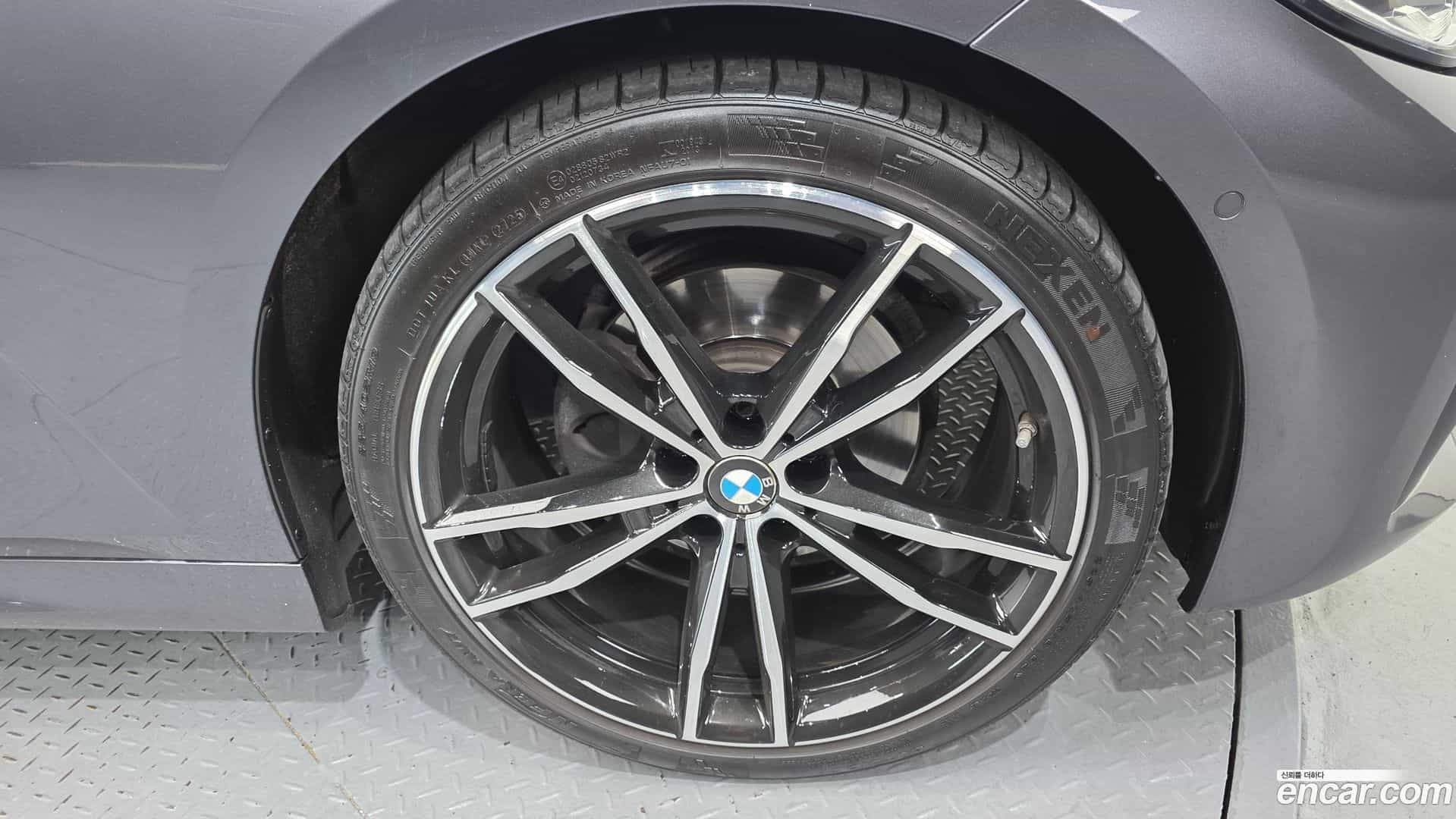 3-Series BMW 2021.5-OUTER-031
