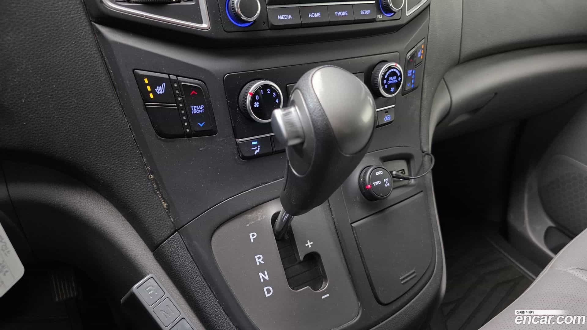 Starex Hyundai 2020.10-INNER-009