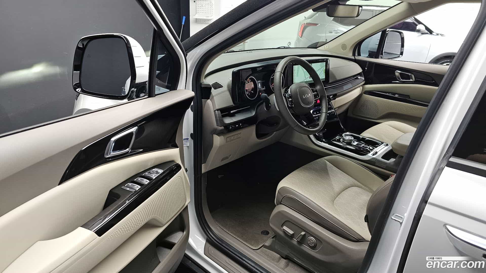 Canival Kia 2023.10-INNER-010