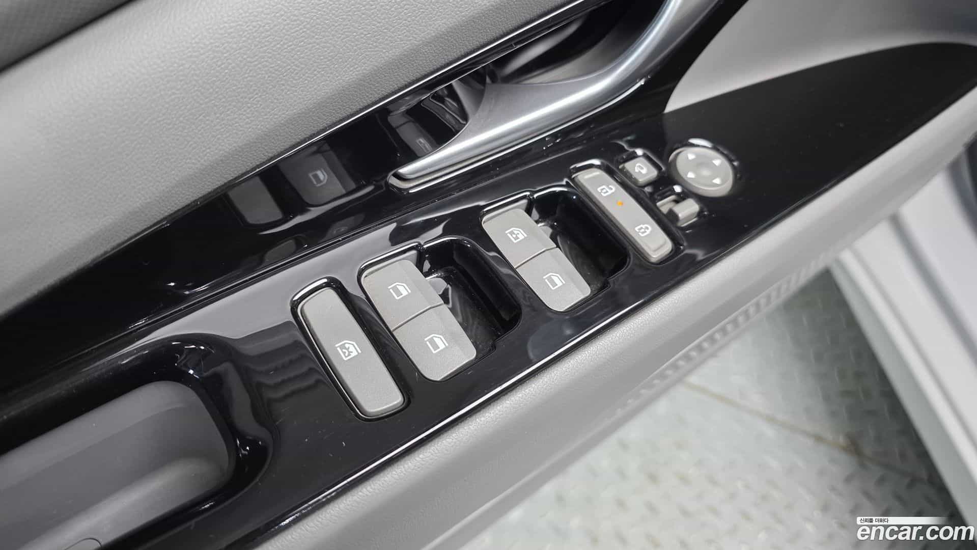 AVANTE Hyundai 2023.7-OPTION-017