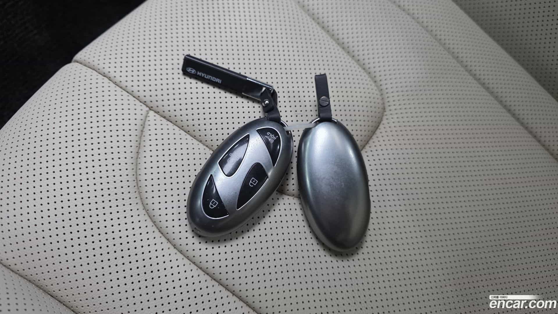 AVANTE Hyundai 2023.7-OPTION-046