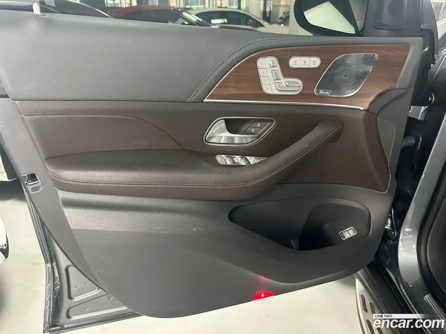 GLE-Class Mercedes-Benz 2020.8-OPTION-019