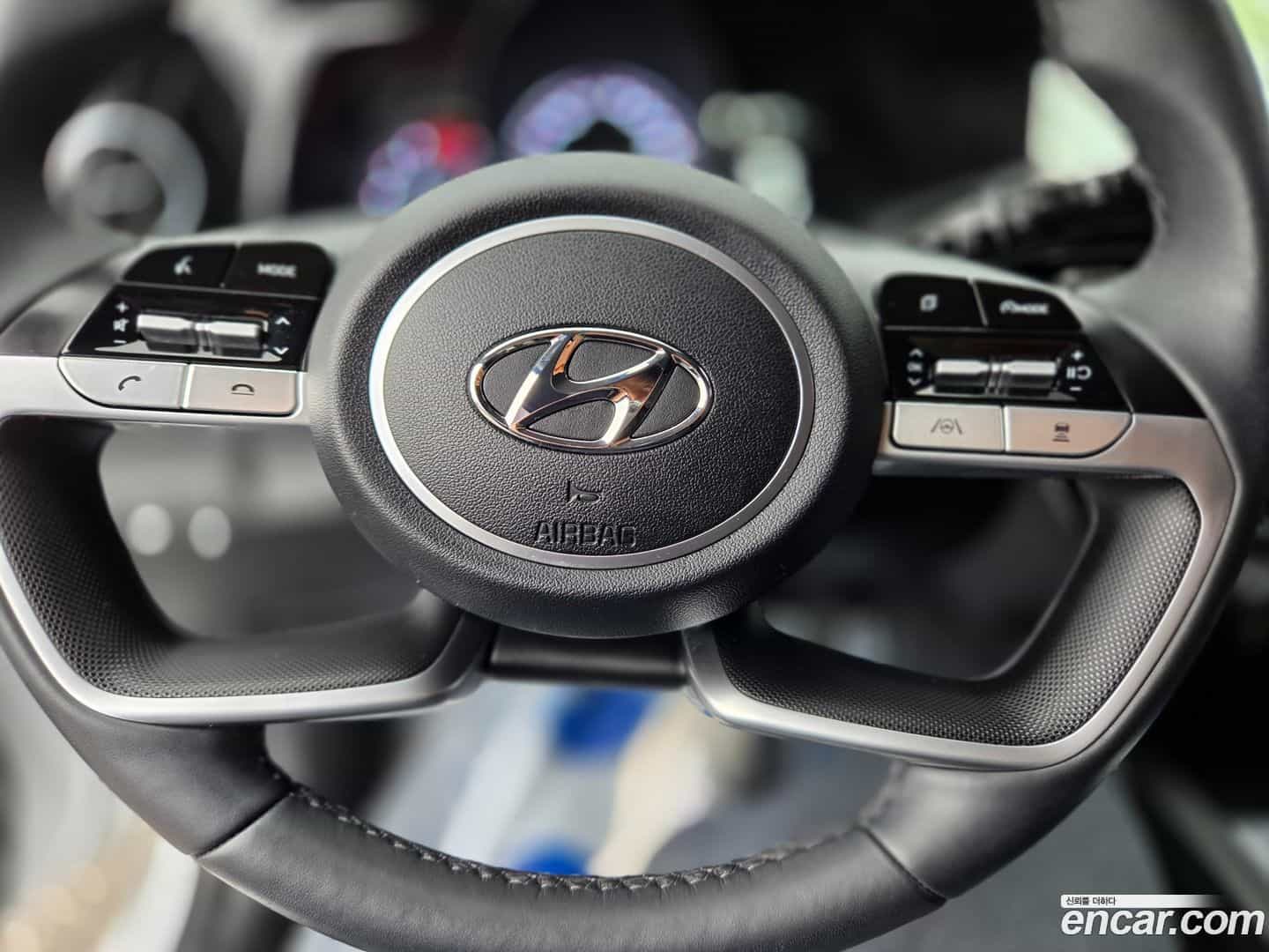 AVANTE Hyundai 2022.6-INNER-009