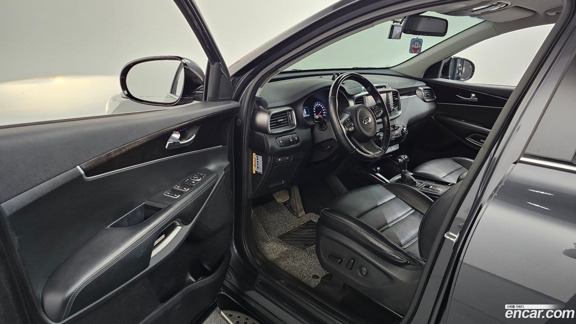Main__Slider__Photo:Sorento Kia 2015.8-9