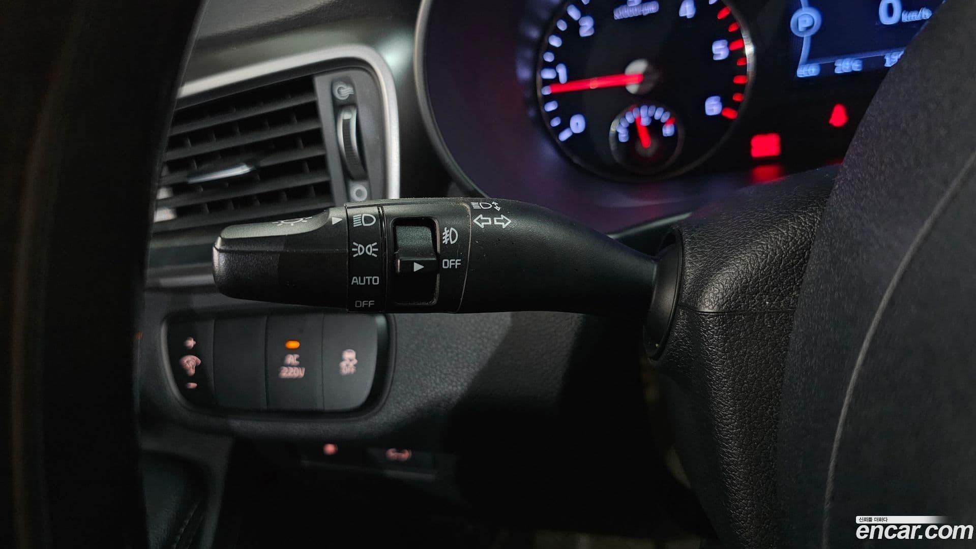 Main__Slider__Photo:Sorento Kia 2015.8-19