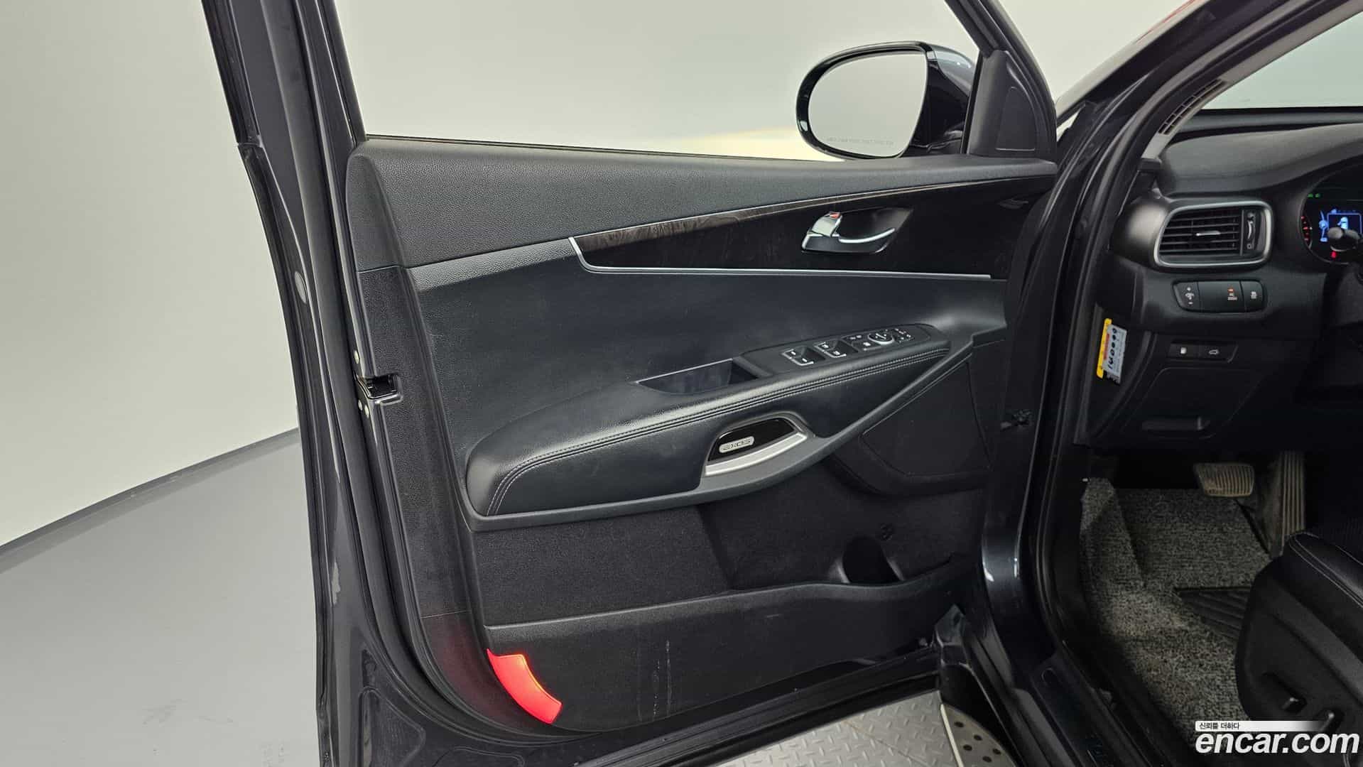 Sorento Kia 2015.8-INNER-034