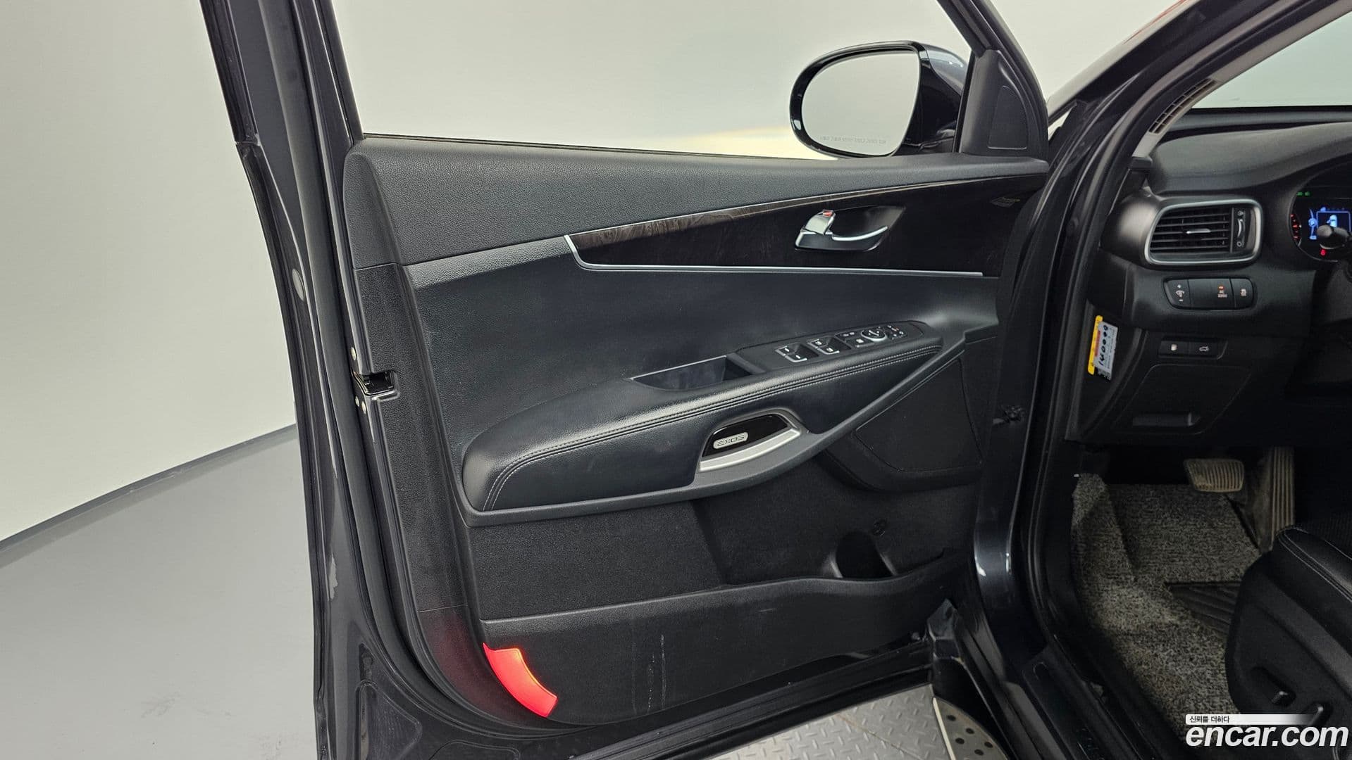 Main__Slider__Photo:Sorento Kia 2015.8-23