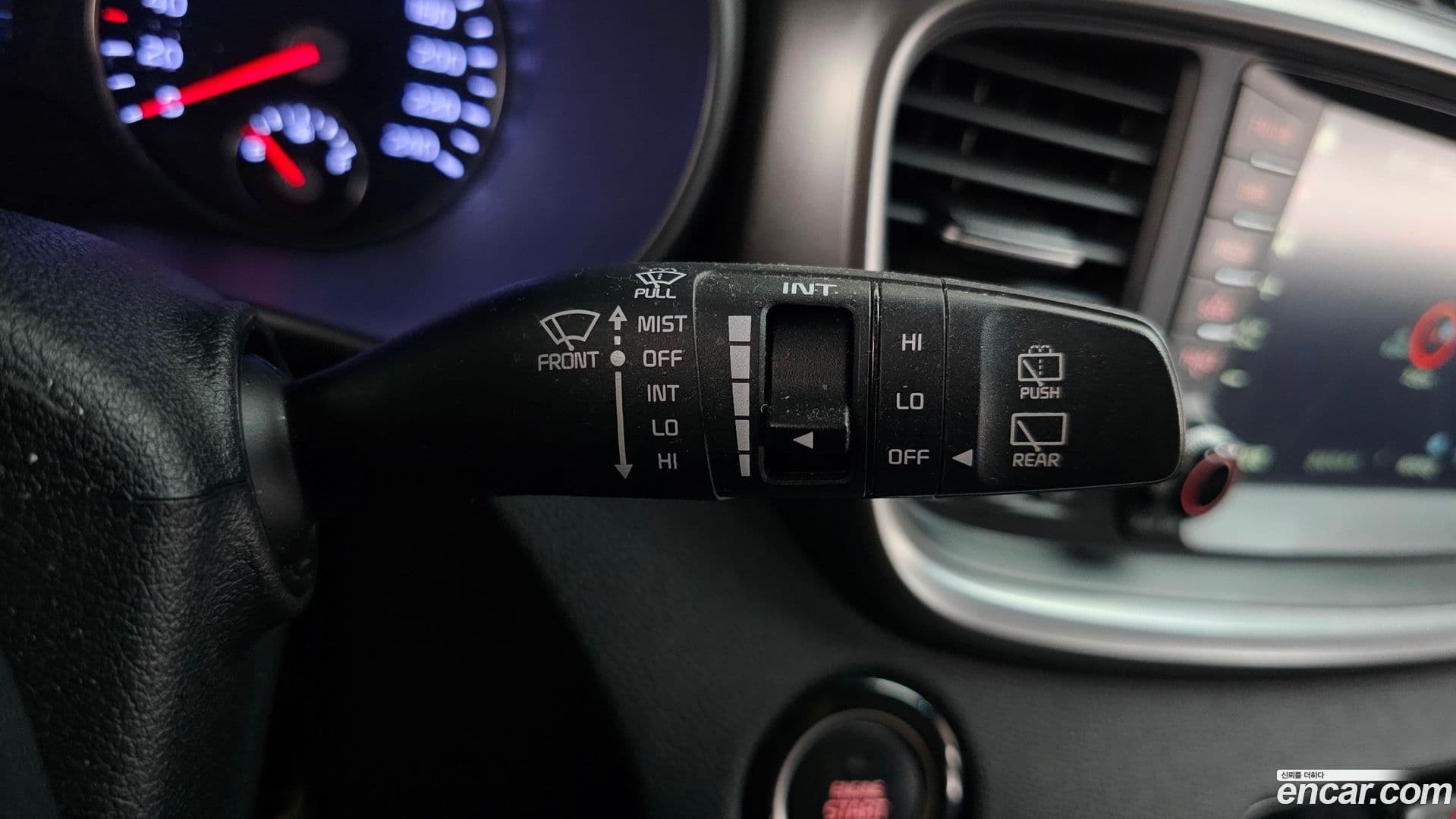 Main__Slider__Photo:Sorento Kia 2015.8-28