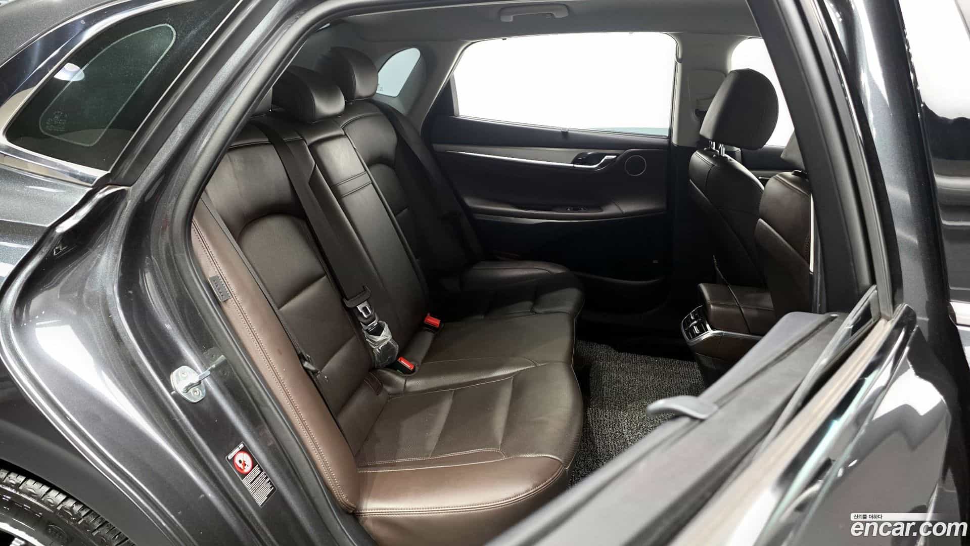 Grandeur Hyundai 2021.6-OPTION-015