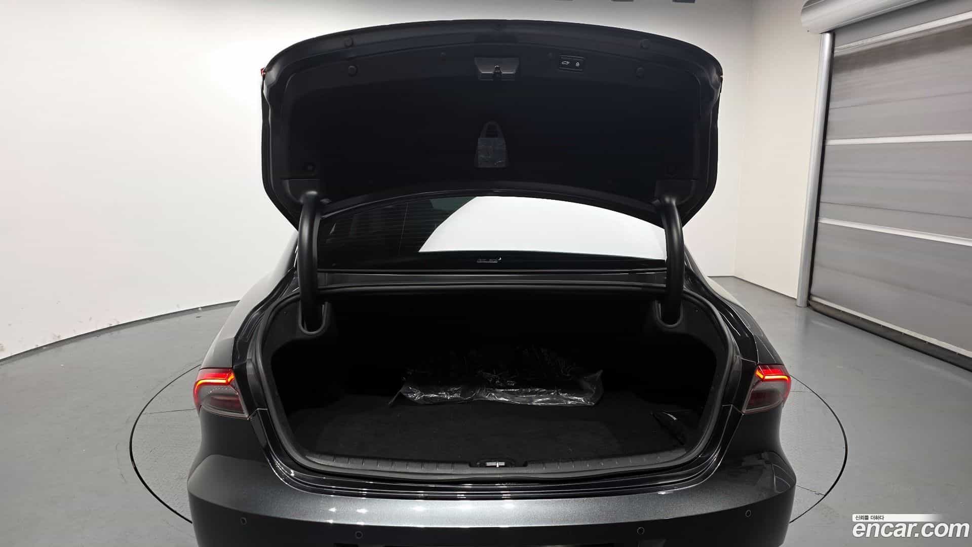 Grandeur Hyundai 2021.6-OPTION-024