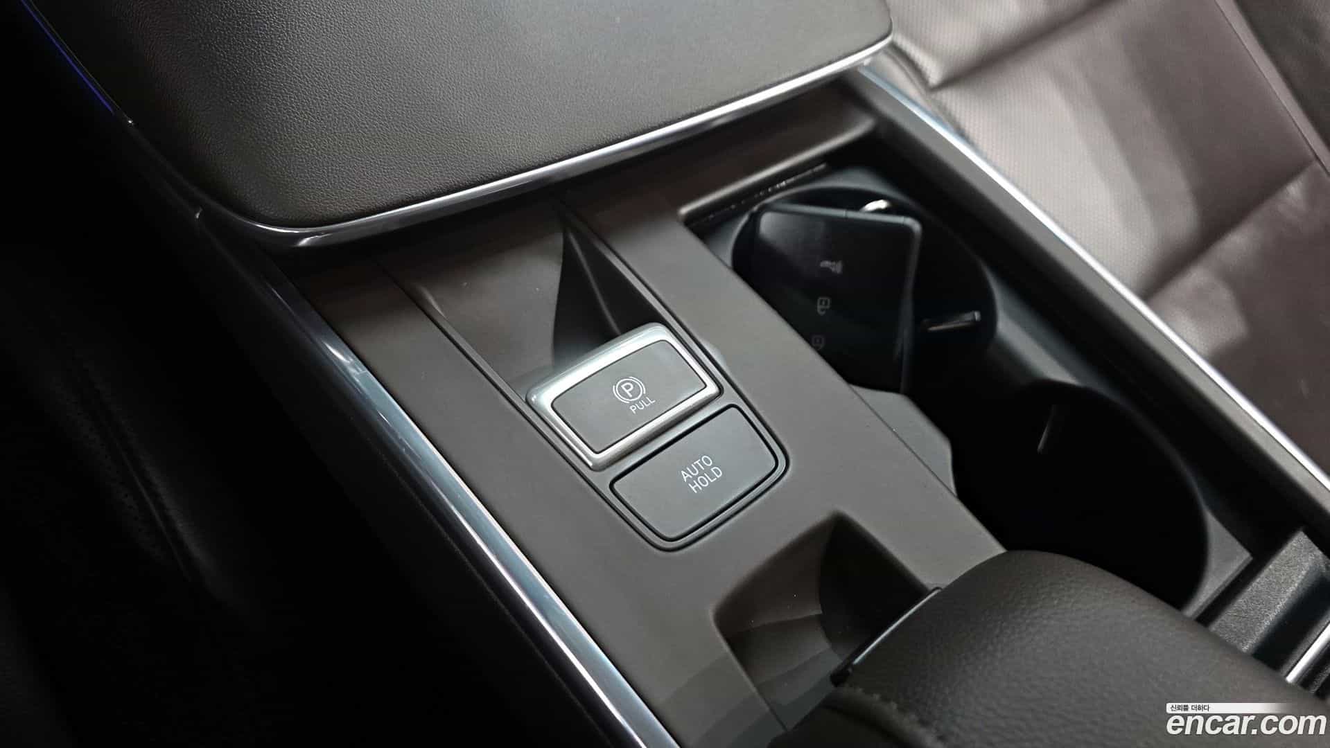 Grandeur Hyundai 2021.6-OPTION-045
