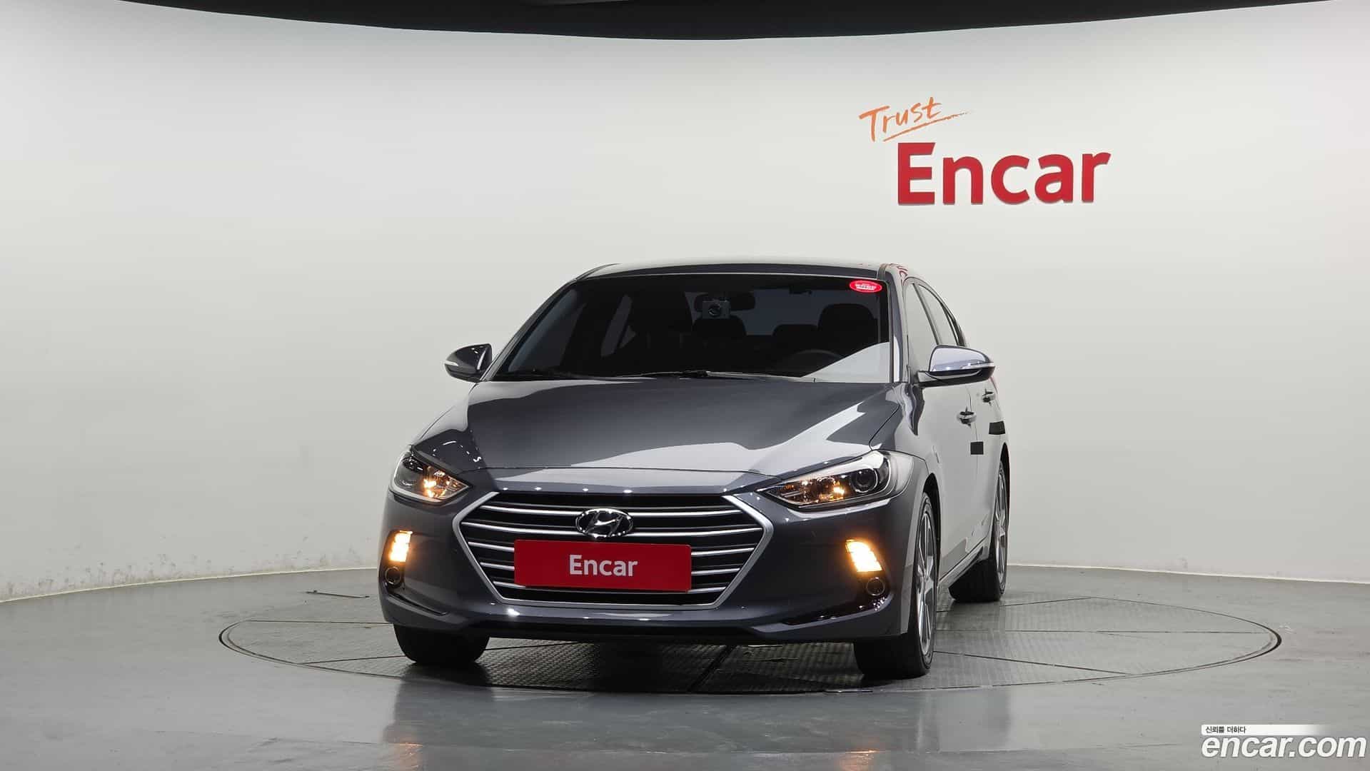 AVANTE Hyundai 2016.10-OUTER-003