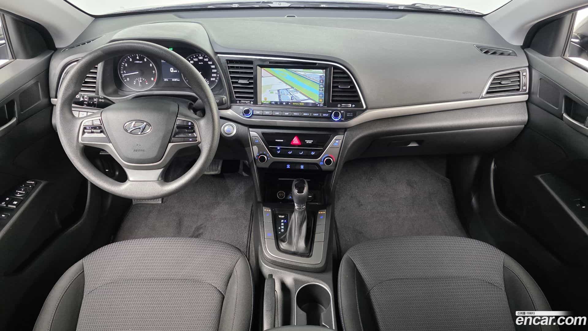 AVANTE Hyundai 2016.10-INNER-007