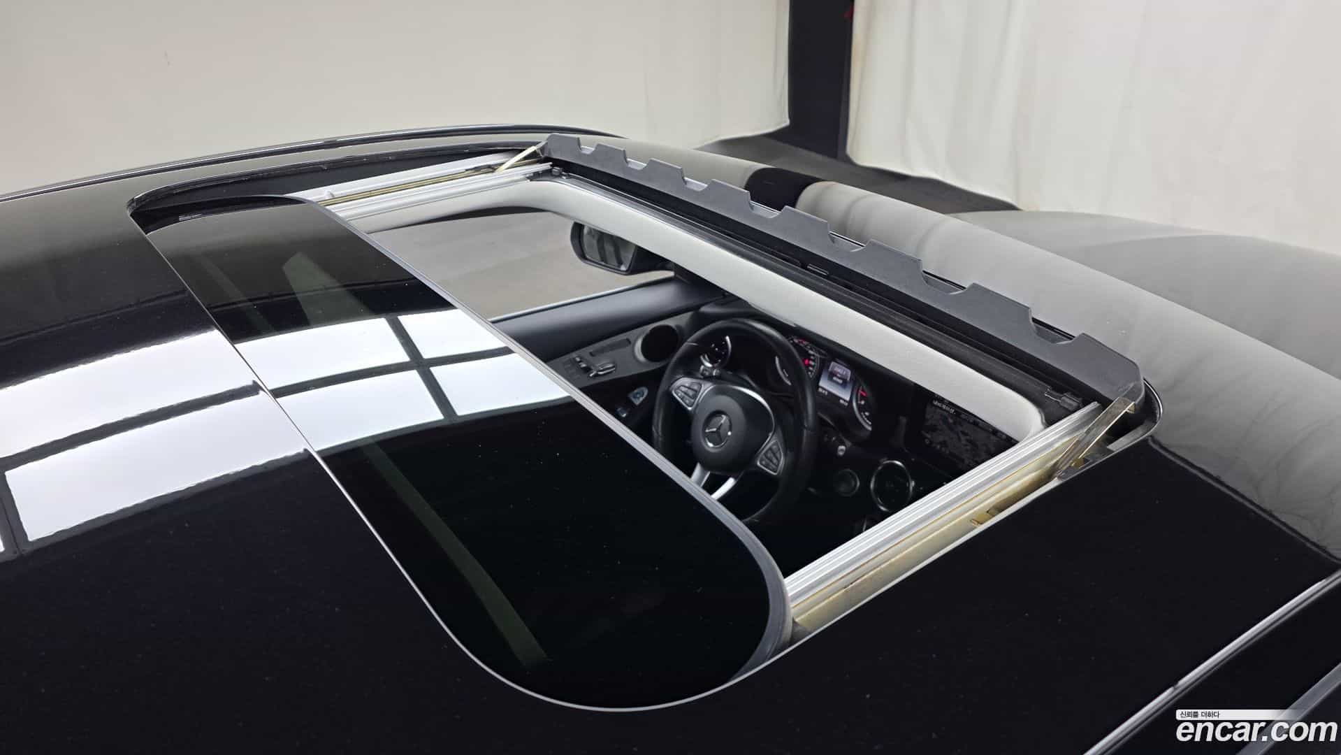 GLC-Class Mercedes-Benz 2018.3-OPTION-023