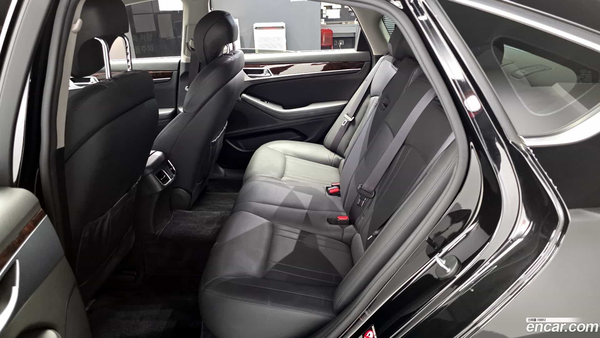 Genesis Hyundai 2016.2-OPTION-016
