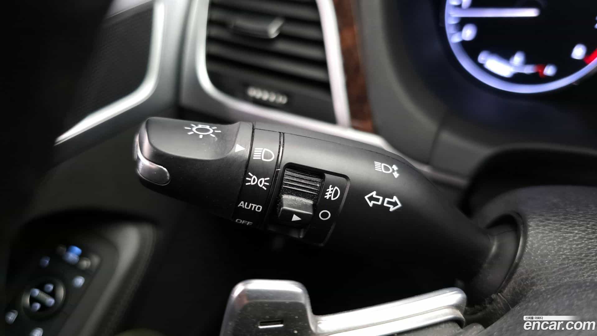 Genesis Hyundai 2016.2-OPTION-023