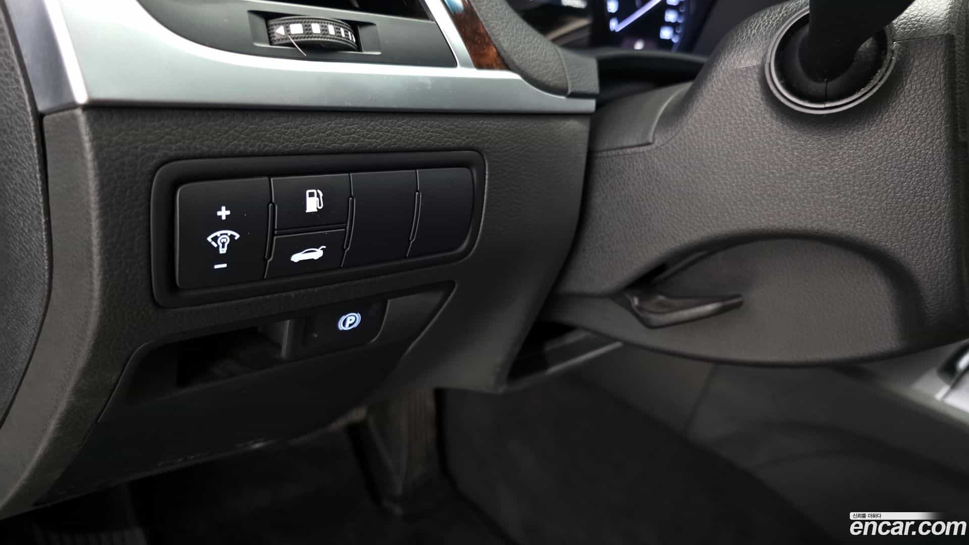 Genesis Hyundai 2016.2-OPTION-044