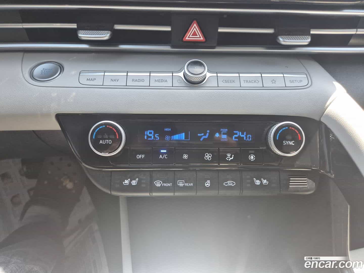 AVANTE Hyundai 2021.11-OPTION-017