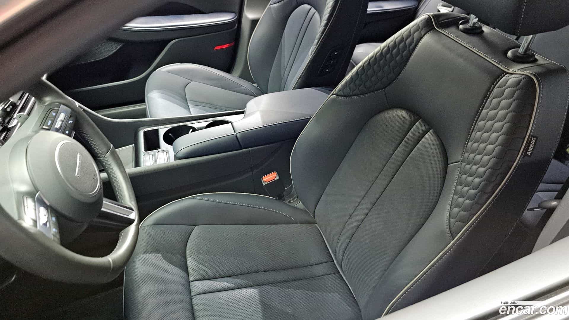 Sonata Hyundai 2023.8-OPTION-041