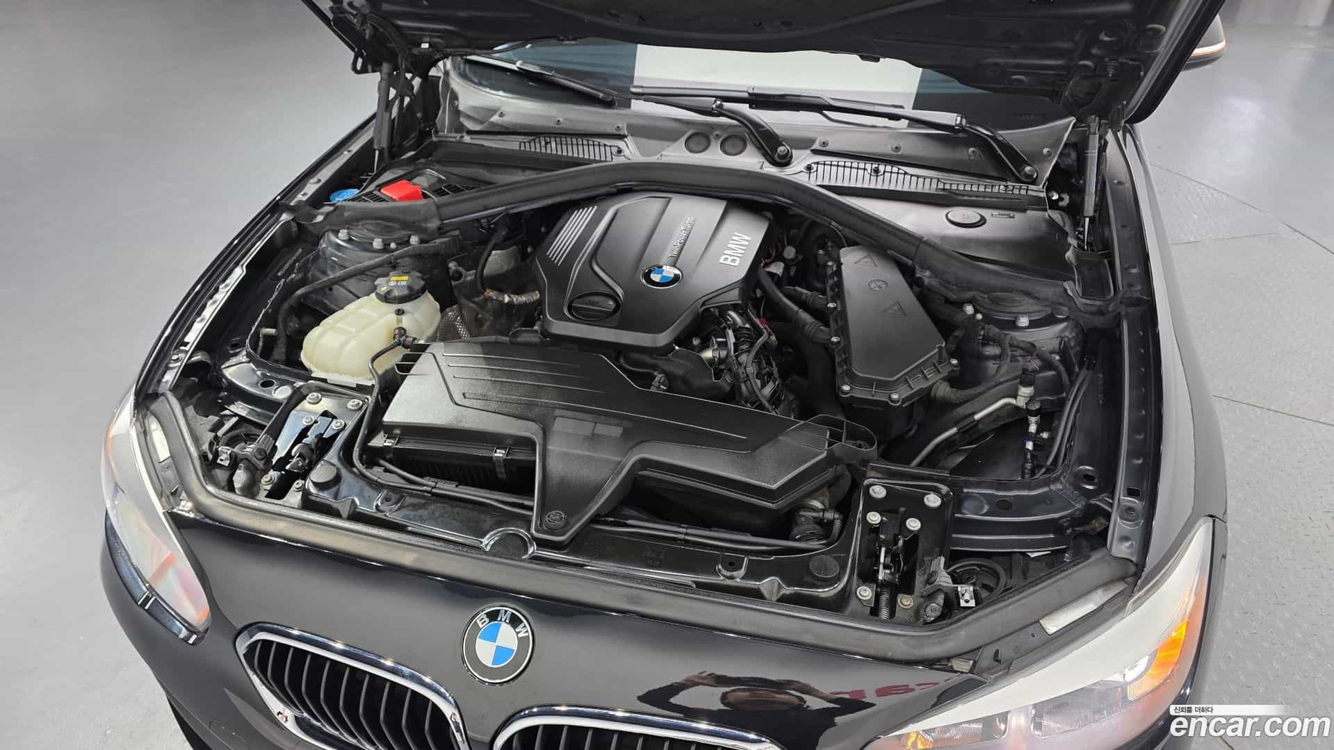 1-Series BMW 2017.5-OUTER-006