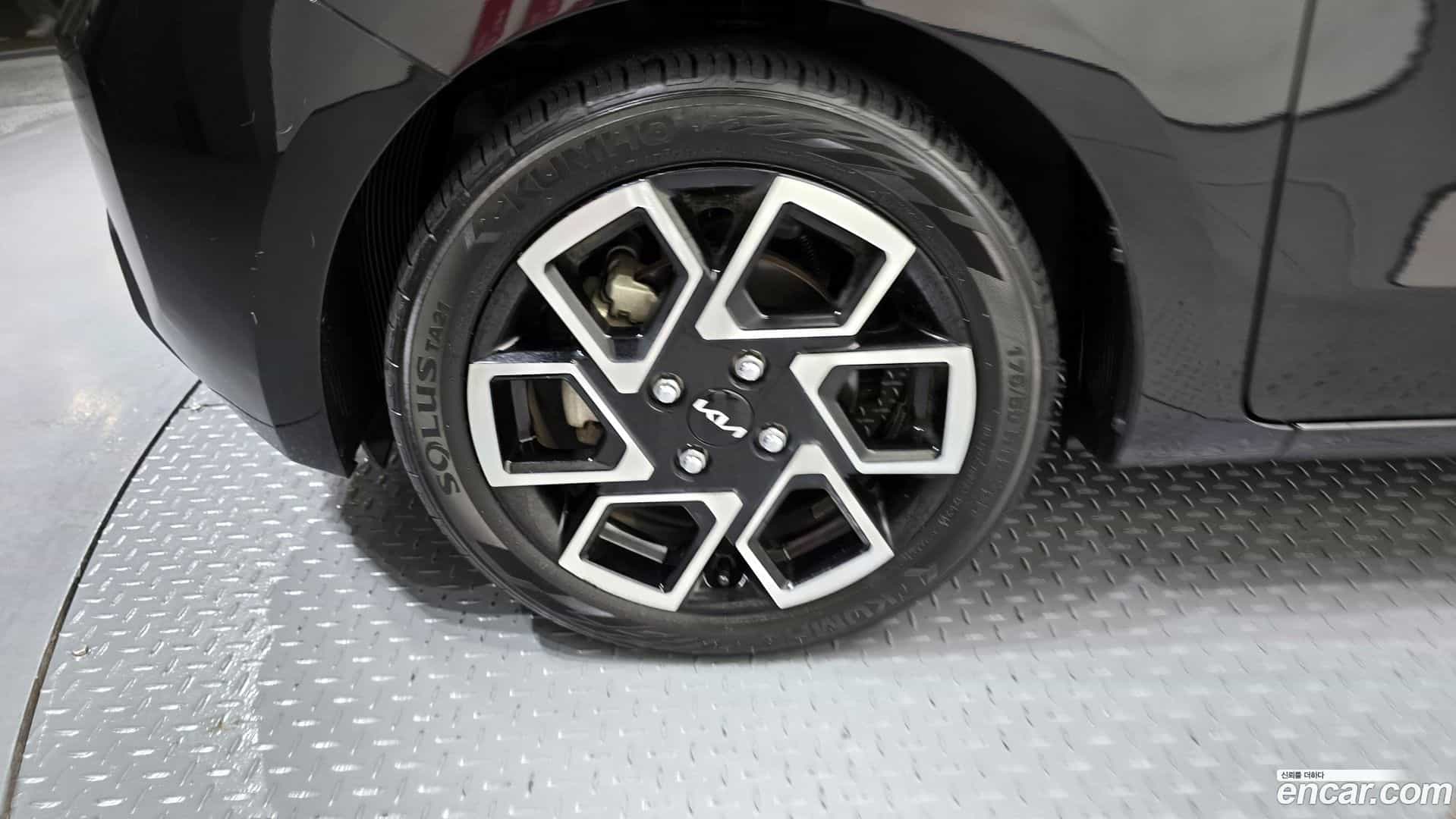 RAY Kia 2023.1-OUTER-005