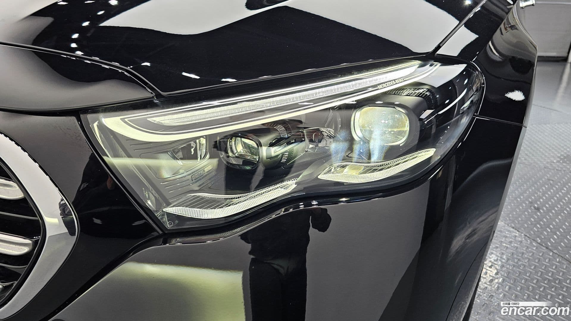 Main__Slider__Photo:E-Class Mercedes-Benz 2024.6-21