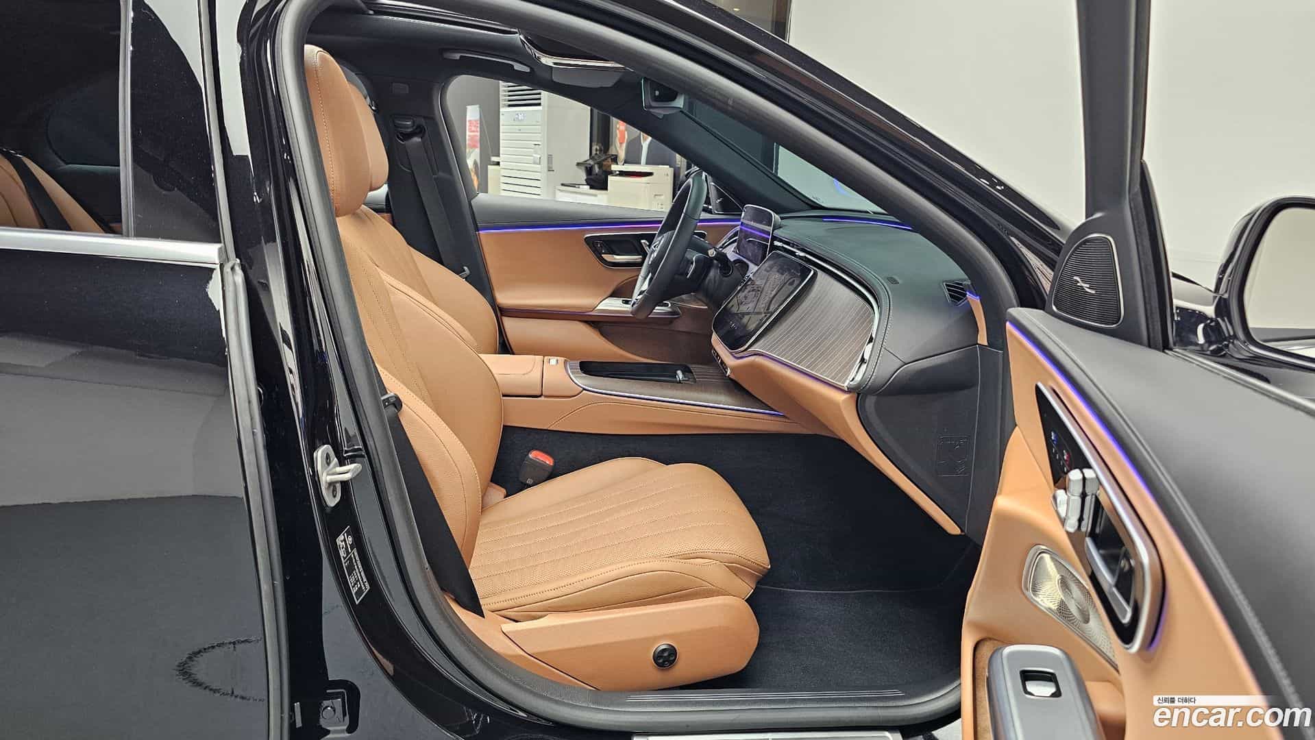 E-Class Mercedes-Benz 2024.6-INNER-036