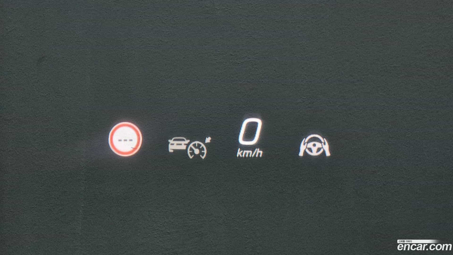 E-Class Mercedes-Benz 2024.6-OPTION-041