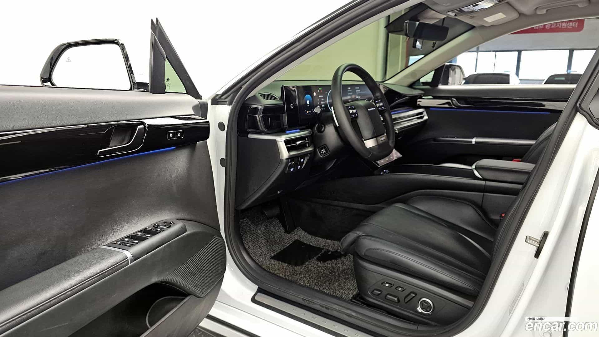 Grandeur Hyundai 2023.9-INNER-010