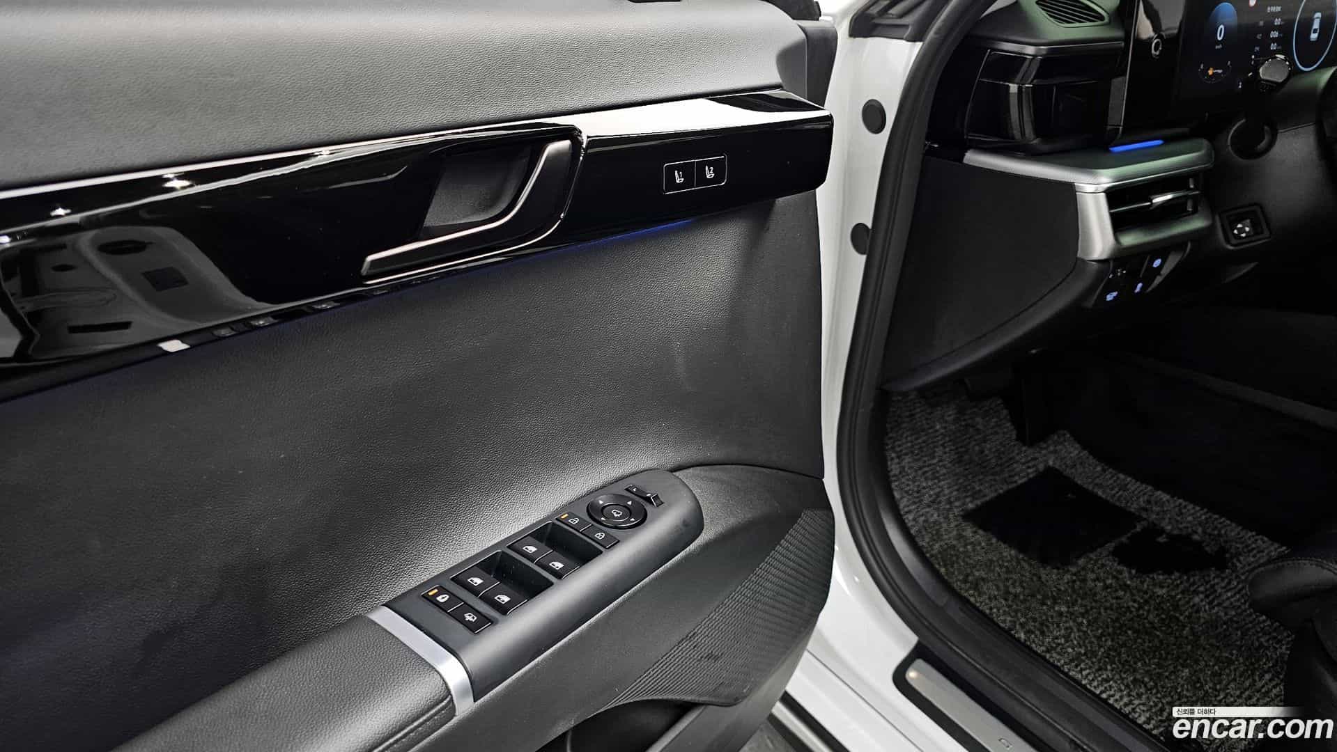 Grandeur Hyundai 2023.9-OPTION-043